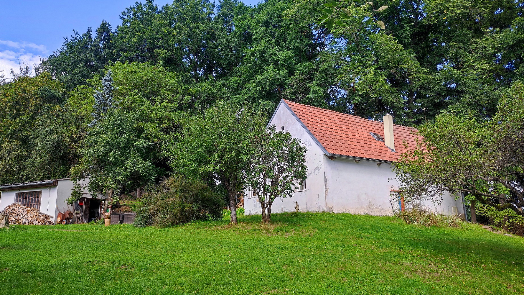 Prodej domu 127 m² s pozemkem 3 229 m² – pohled 3