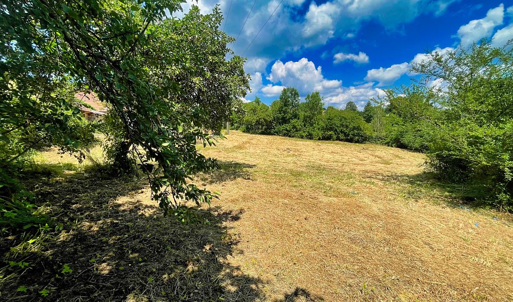 Prodej stavebního pozemku 1 357 m², Zadní Střítež – náhled fotky 9