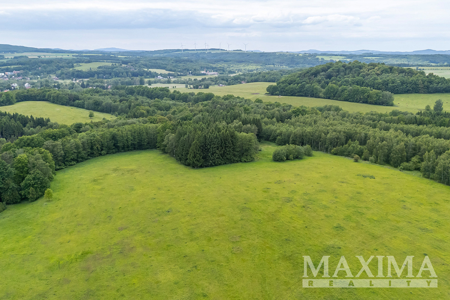 Prodej pole 53 442 m²