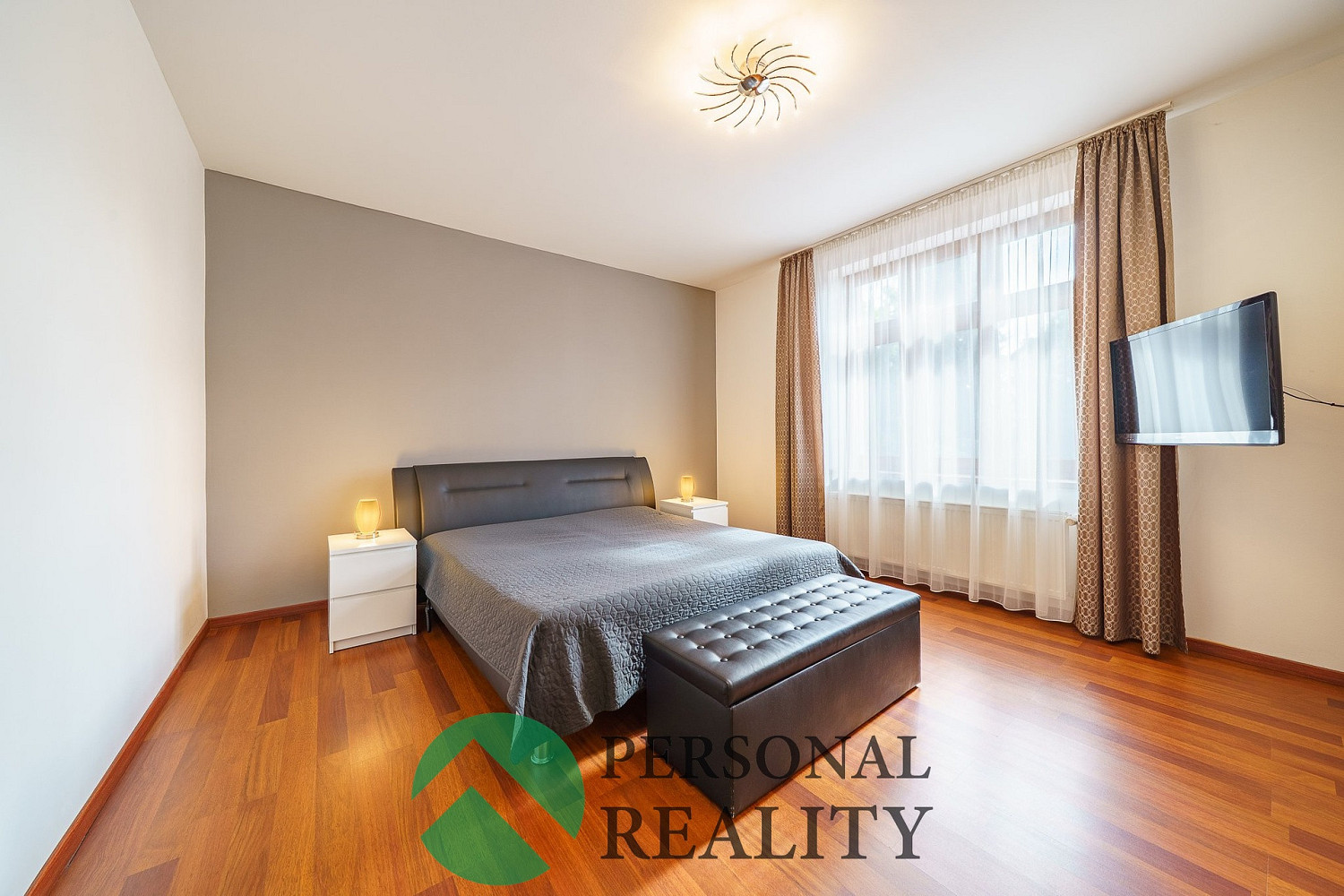 Prodej domu 616 m² s pozemkem 439 m² – fotografie 2