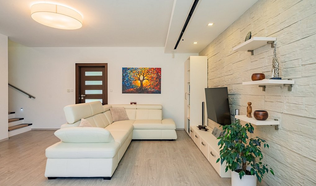 Prodej domu 109 m² s pozemkem 388 m², Popovičky – náhled fotky 13