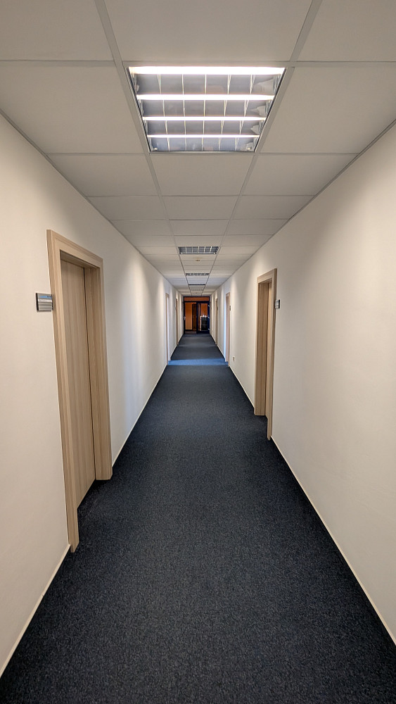 Pronájem kanceláře 23 m² – pohled 2