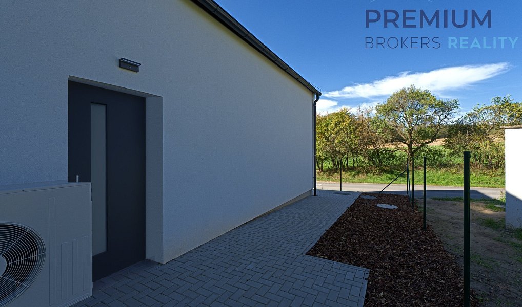 Prodej domu 102 m² s pozemkem 92 m², Nové Strašecí – náhled fotky 5