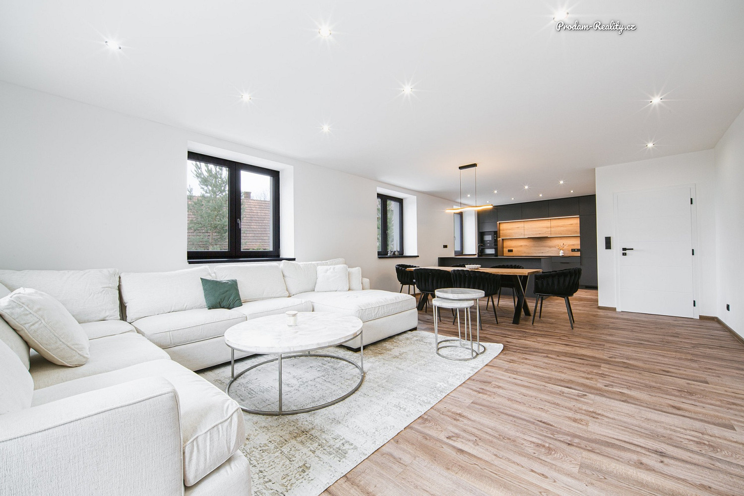 Prodej domu 160 m² s pozemkem 372 m² – pohled 2