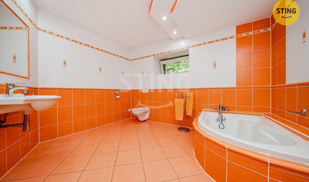 Prodej domu 146 m² s pozemkem 3 013 m², Fulnek – náhled fotky 28