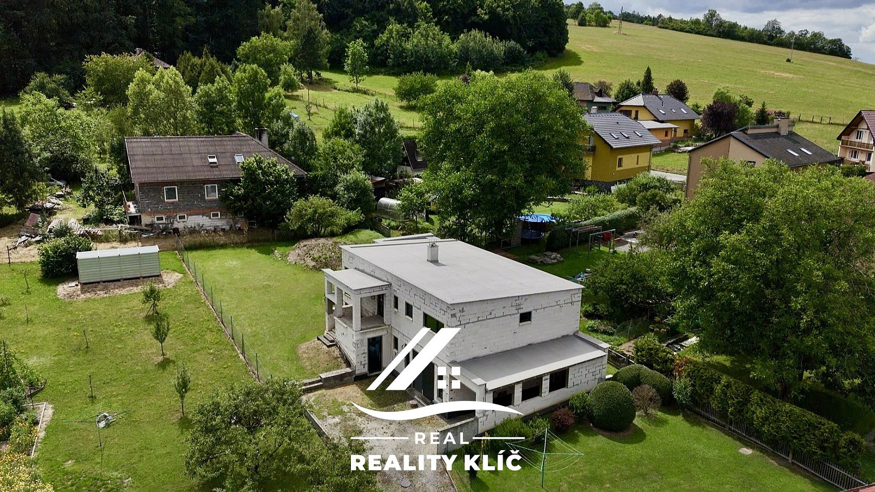 Prodej domu 164 m² s pozemkem 928 m² – fotografie 2
