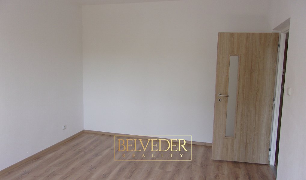 Pronájem bytu 2+1 53 m², Teplice – náhled fotky 3