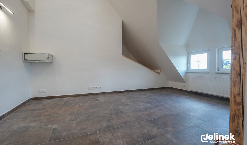 Prodej bytu 4+1 117 m², Polička – náhled fotky 11