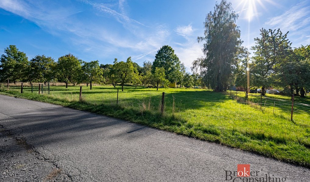 Prodej stavebního pozemku 1 973 m², Frýdlant – náhled fotky 3