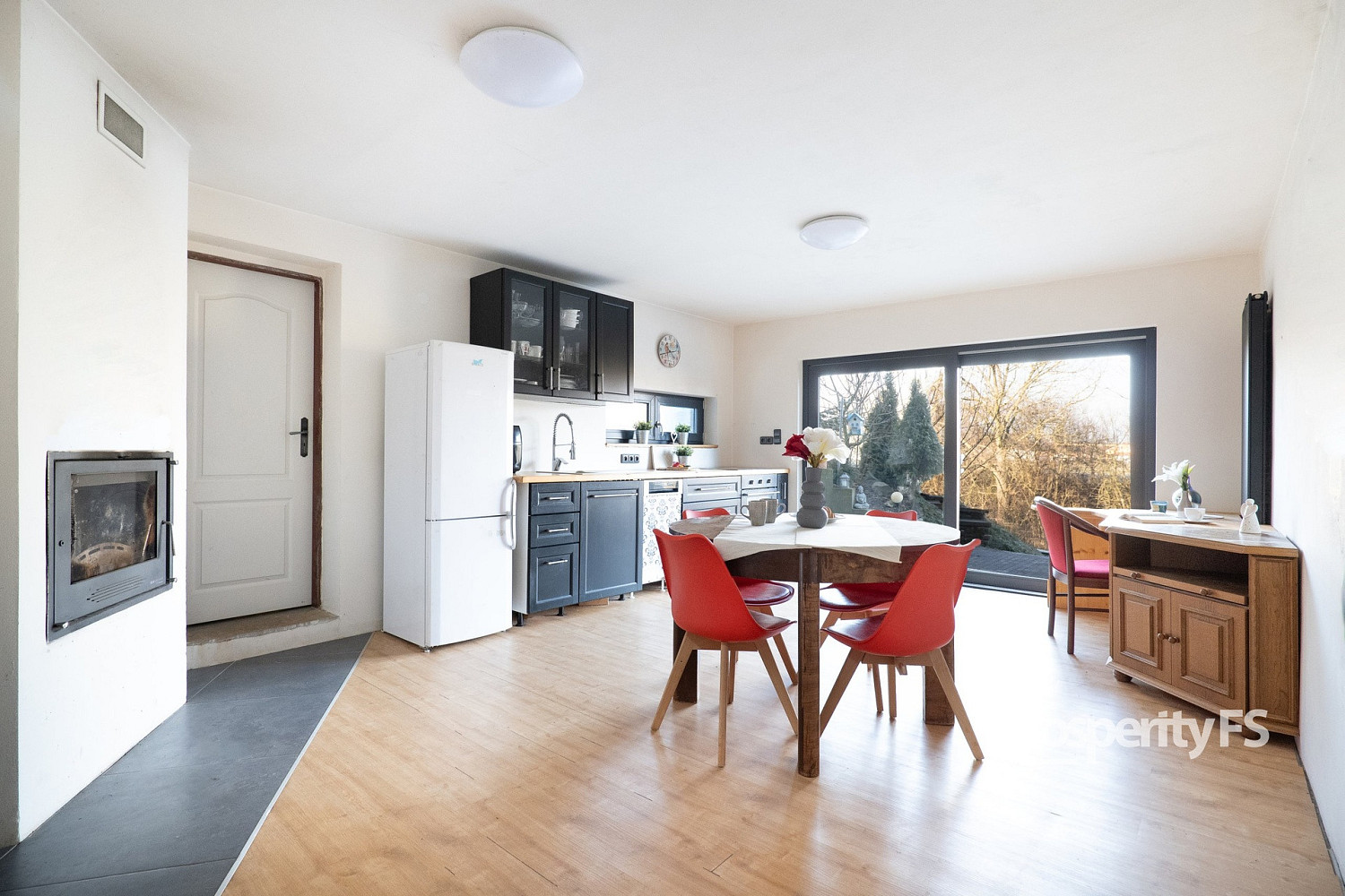 Prodej domu 141 m² s pozemkem 417 m² — photo 2