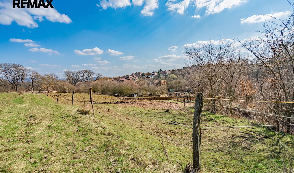 Prodej zemědělského objektu 951 m², Hluboké Dvory – náhled fotky 18