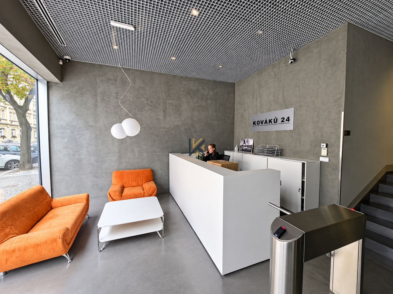 Pronájem kanceláře 177 m² – fotografie 2