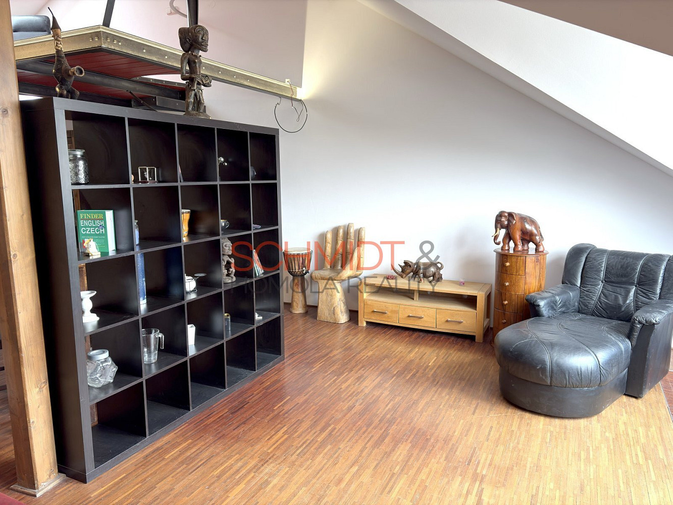 Pronájem bytu 1+kk 65 m² – fotografie 3