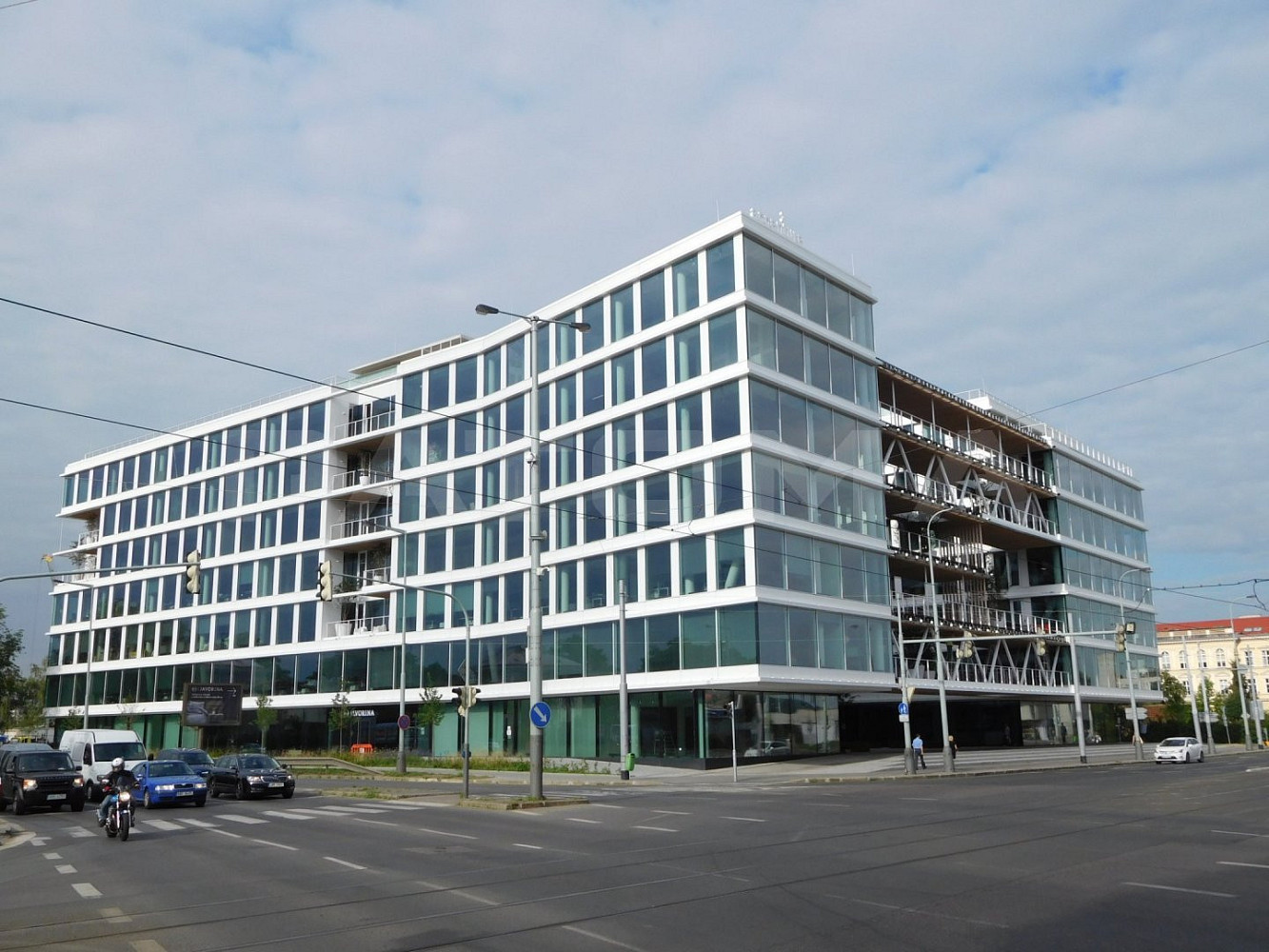 Pronájem kanceláře 929 m²