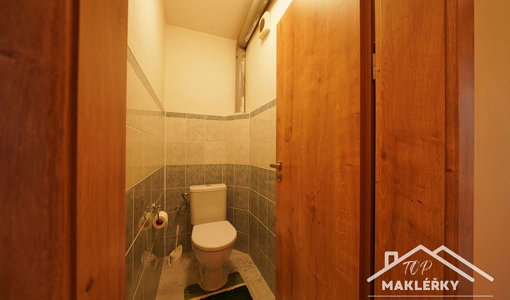 Prodej domu 186 m² s pozemkem 568 m², Zásmuky – náhled fotky 28