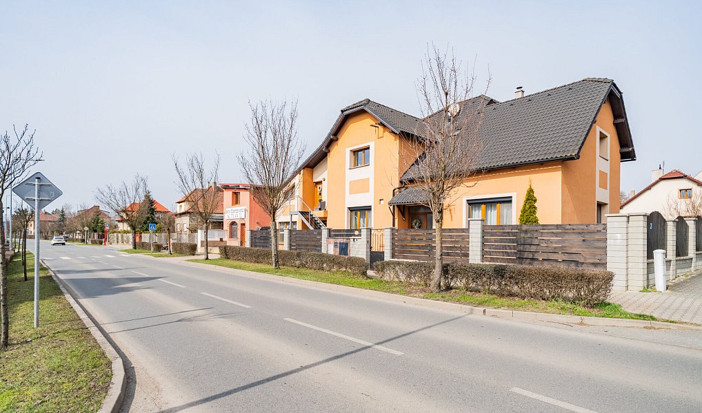Prodej domu 147 m² s pozemkem 858 m², Unhošť – náhled fotky 14