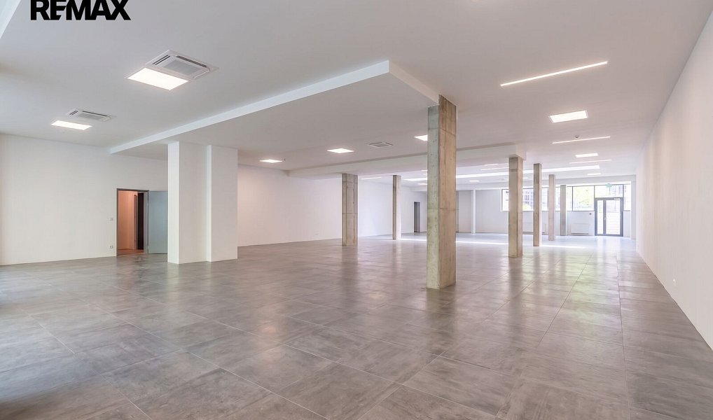 Pronájem obchodních prostor 670 m², Praha – náhled fotky 4