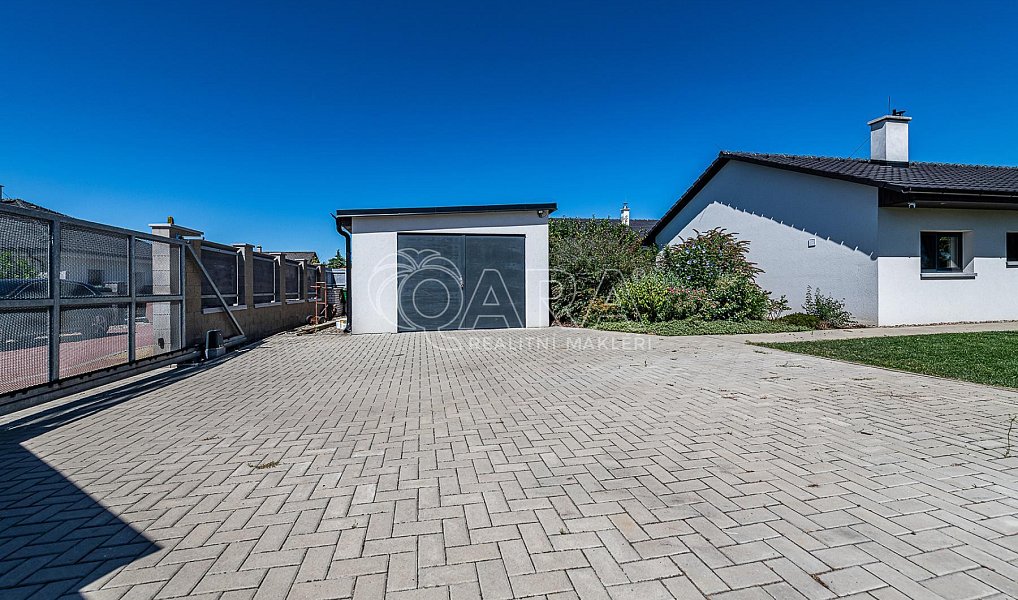 Prodej domu 111 m² s pozemkem 707 m², Vojkovice – náhled fotky 2