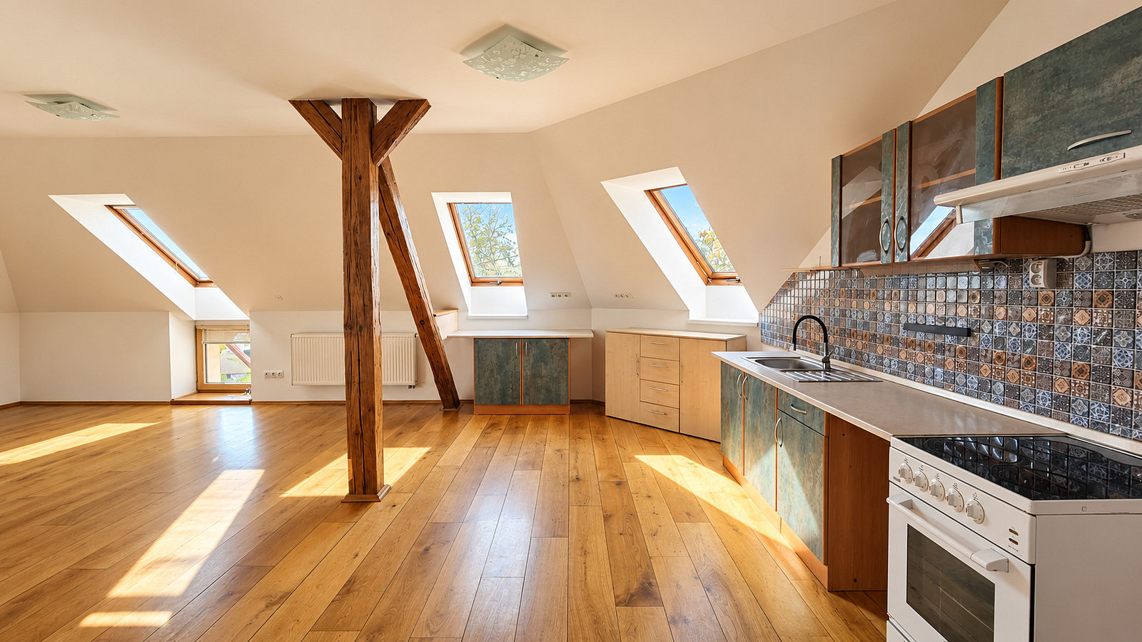 Pronájem bytu 2+kk 80 m²