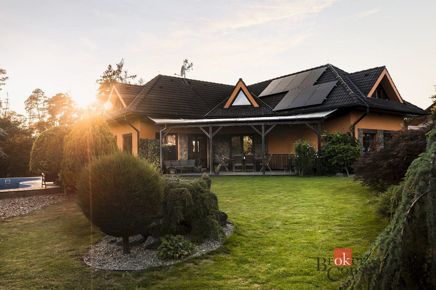 Prodej domu 280 m² s pozemkem 981 m²