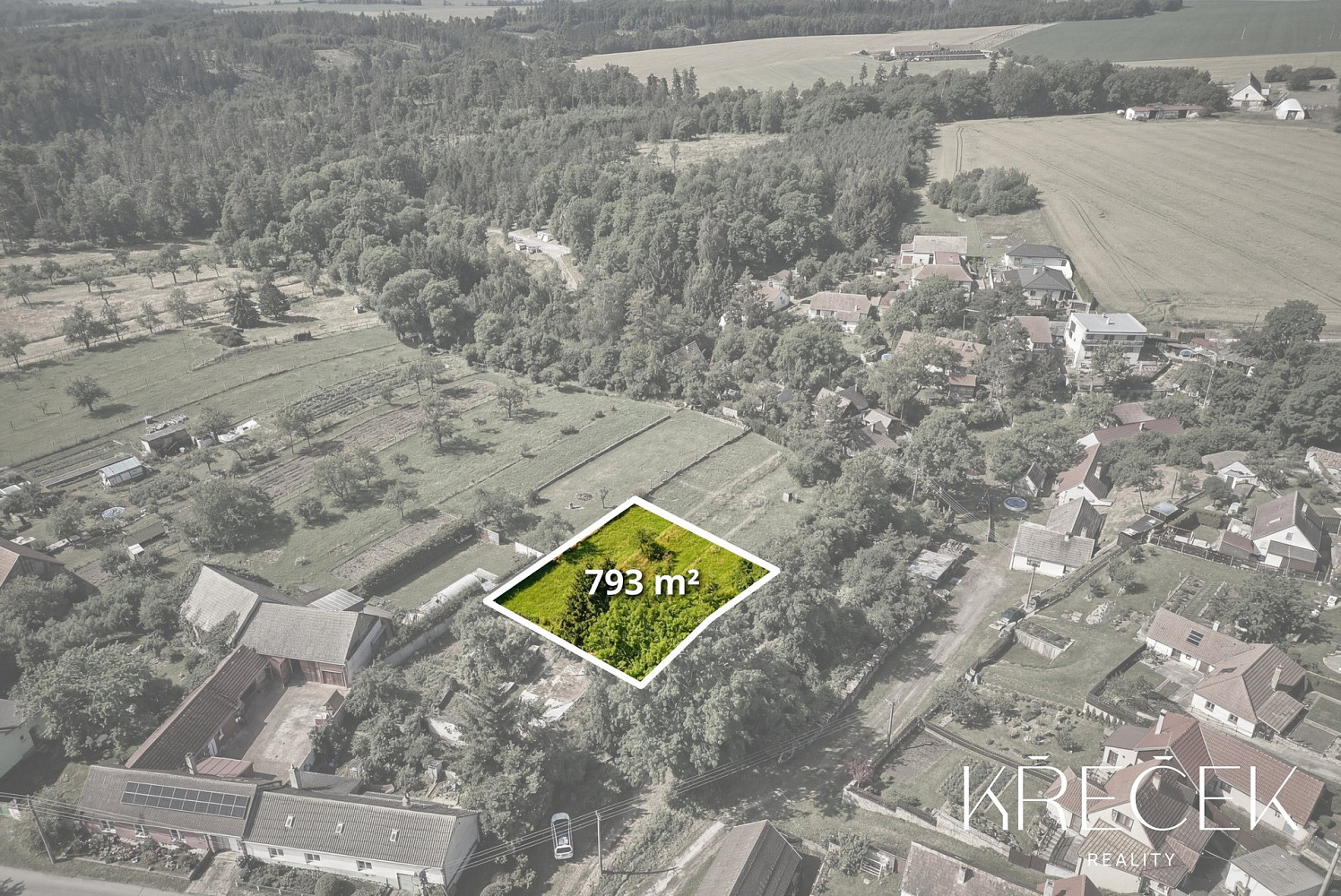 Prodej stavebního pozemku 793 m² – fotografie 2