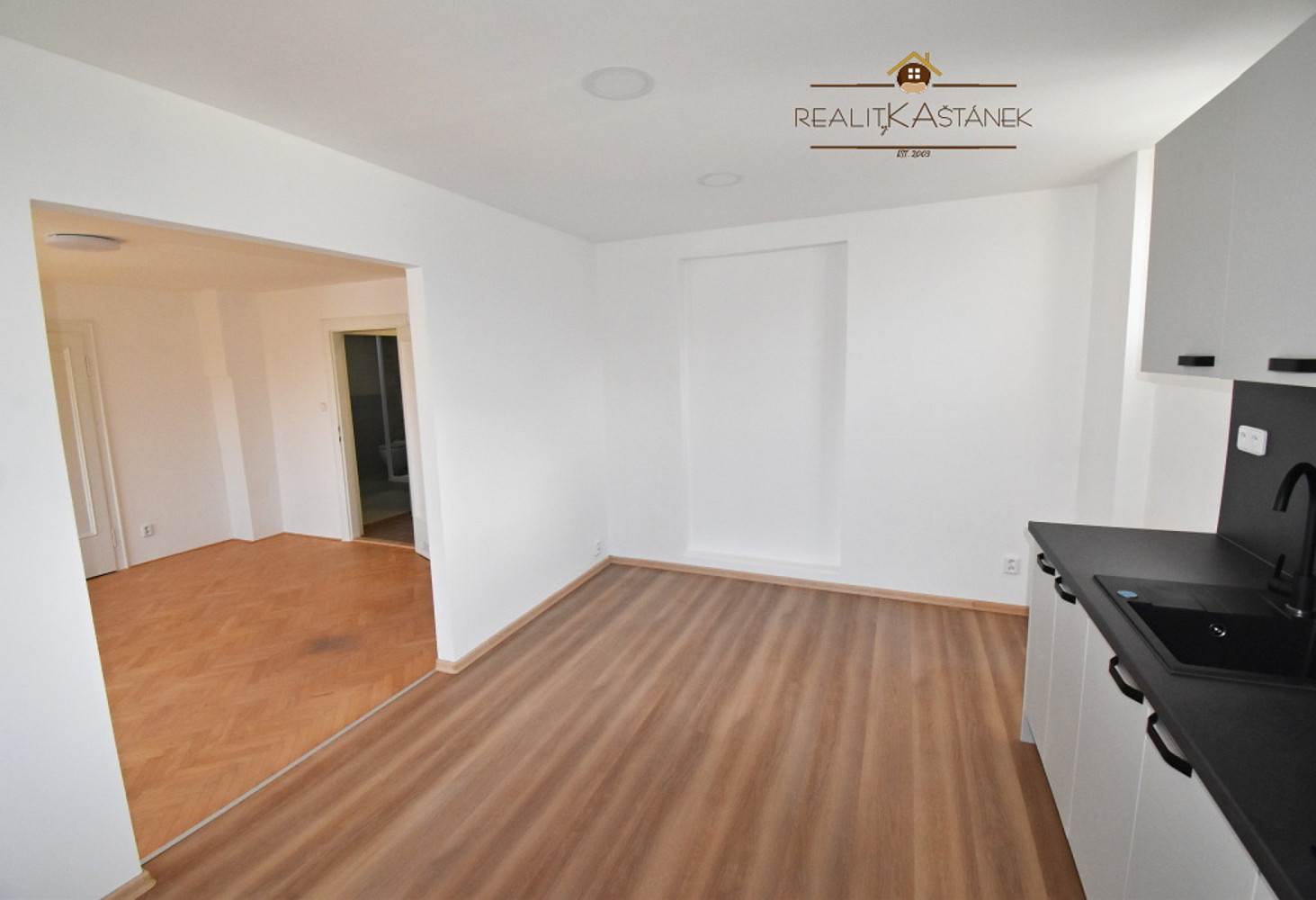 Pronájem bytu 2+1 56 m² - Widok 5