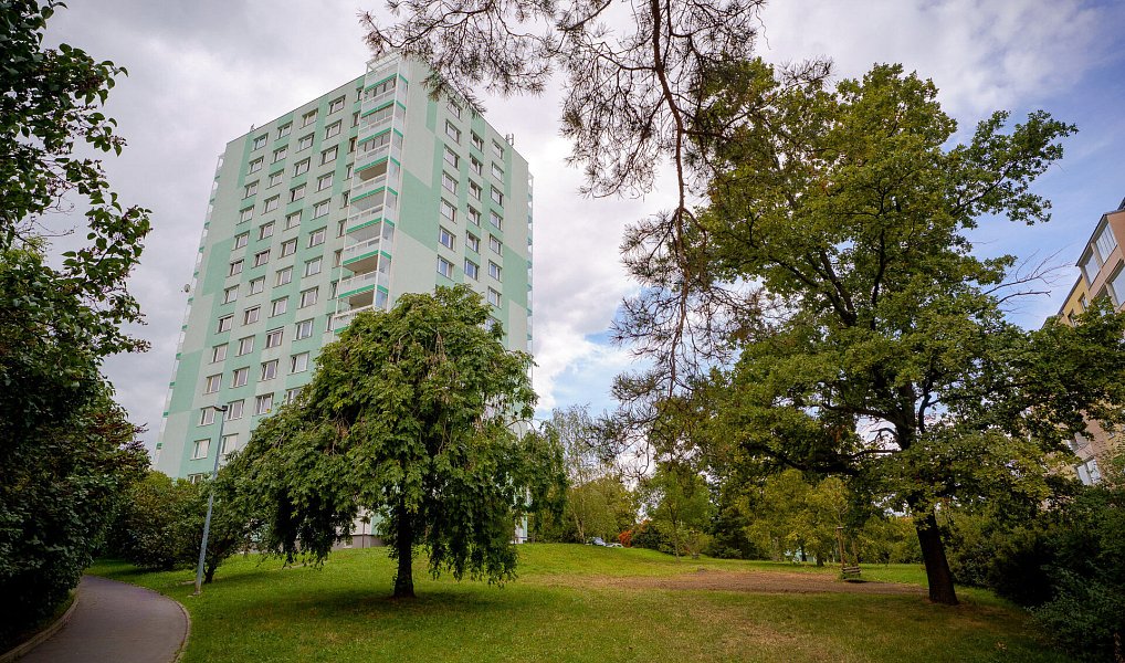 Prodej bytu 3+1 72 m², Praha – náhled fotky 2