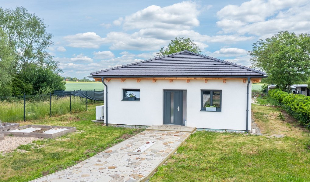 Prodej domu 165 m² s pozemkem 1 560 m², Ostrá – náhled fotky 18