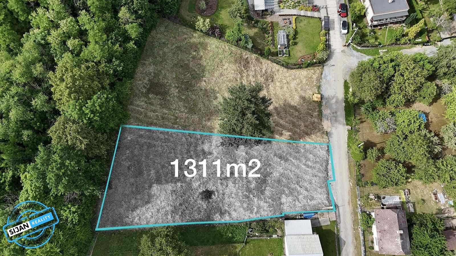 Prodej stavebního pozemku 1 311 m² – fotografie 2