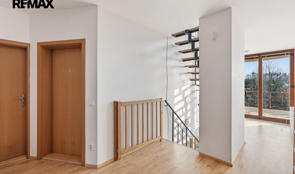Prodej domu 311 m² s pozemkem 4 029 m², Velké Popovice – náhled fotky 30