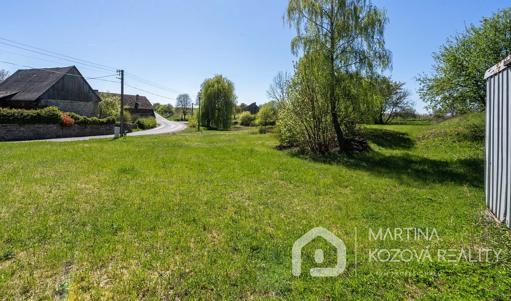 Prodej stavebního pozemku 3 031 m², Kluky – náhled fotky 2