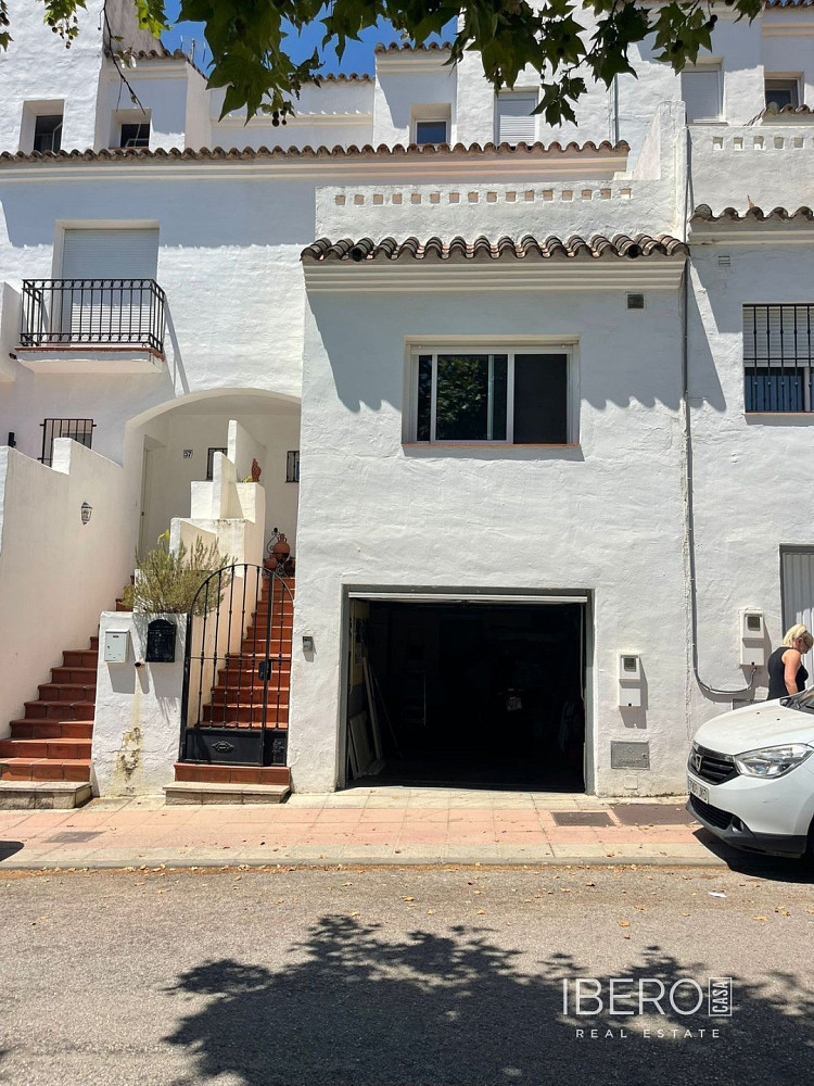 Prodej domu 187 m² s pozemkem 187 m²