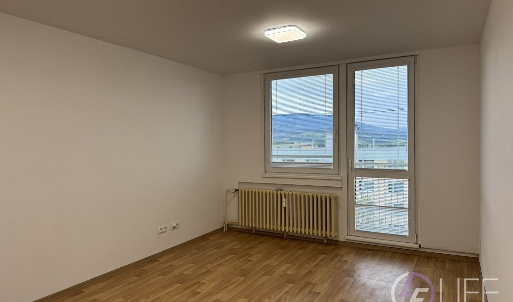 Pronájem bytu 2+1 56 m², Vrchlabí – náhled fotky 9