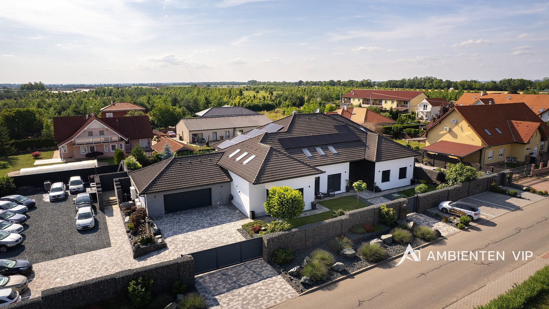 Prodej domu 641 m² s pozemkem 1 564 m²