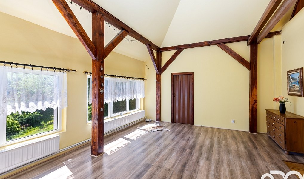 Prodej domu 680 m² s pozemkem 5 000 m², Cvikov – náhled fotky 31