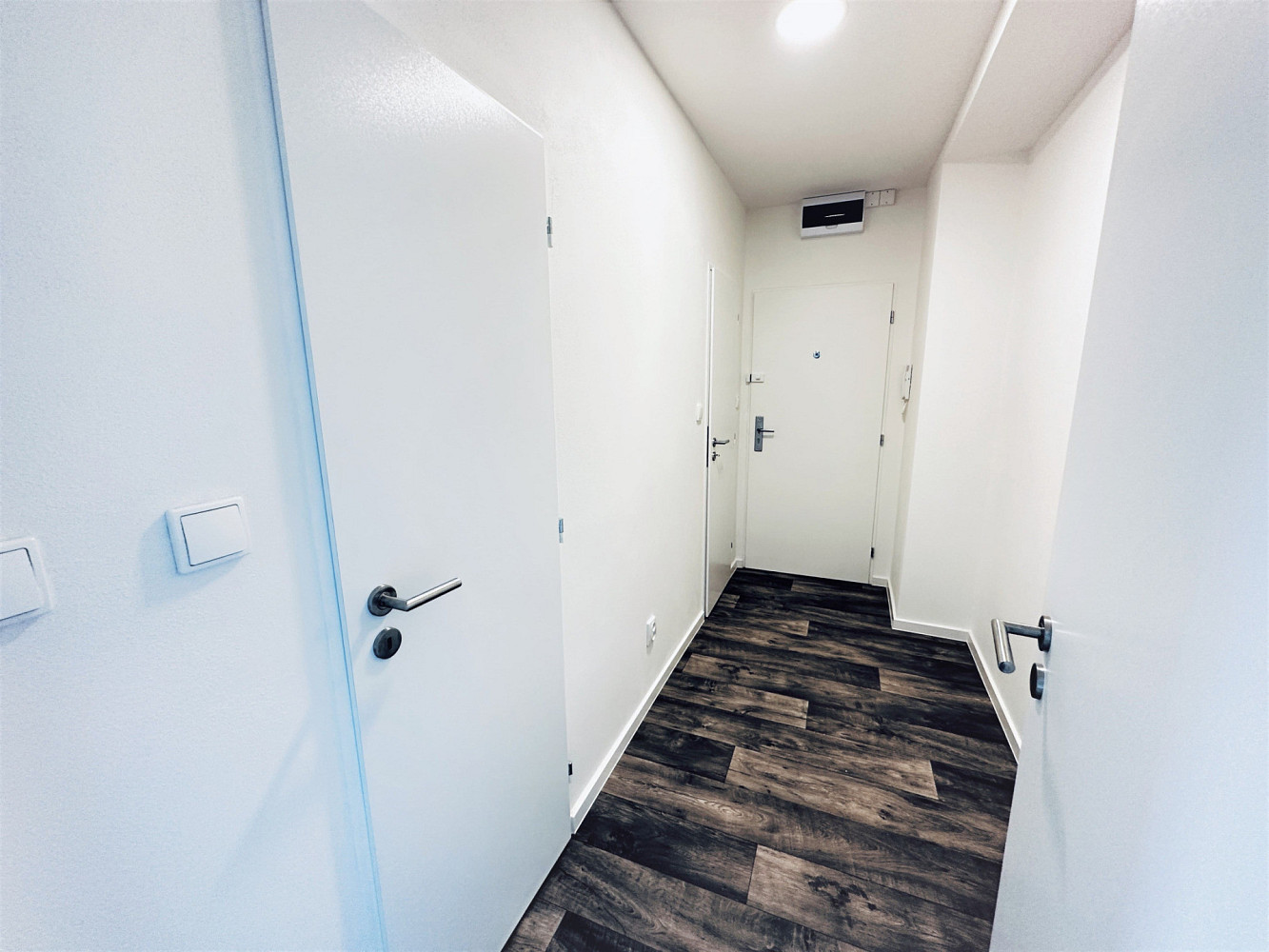 Pronájem bytu 2+1 56 m² – fotografie 3