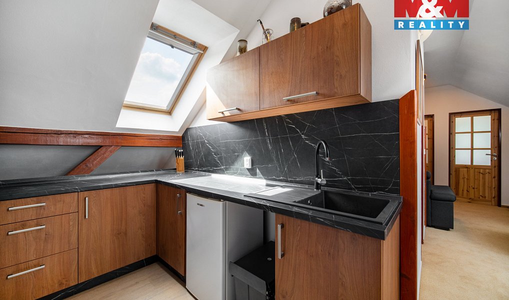 Pronájem bytu 3+kk 69 m², Dolní Morava – náhled fotky 12