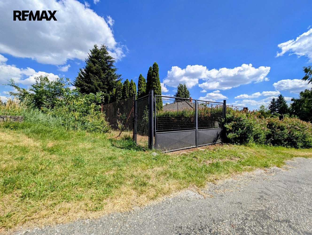 Prodej stavebního pozemku 1 590 m² – fotografie 4