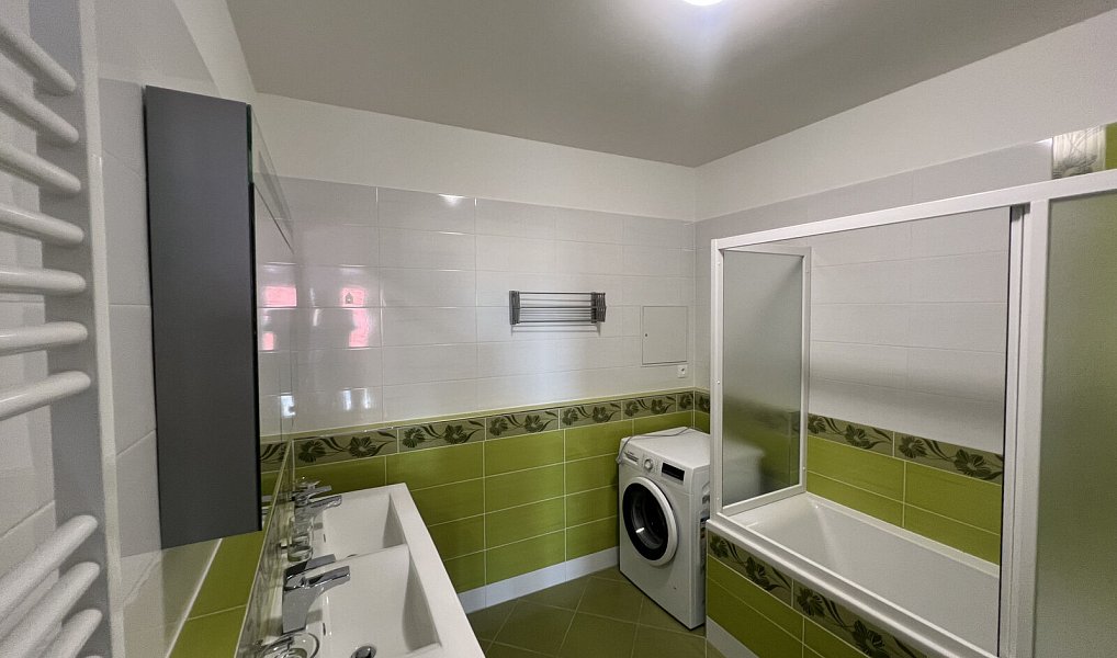 Pronájem bytu 4+kk 85 m², Praha – náhled fotky 3