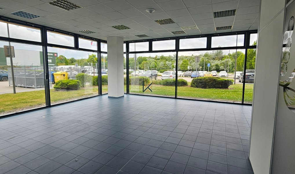 Pronájem kanceláře 132 m², Praha – náhled fotky 2