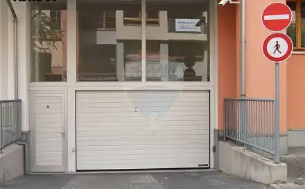 Pronájem skladovacích prostor 16 m², Randova, Praha 5 - Smíchov
