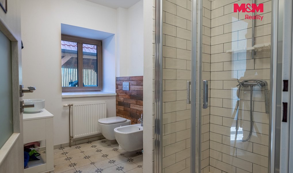 Prodej domu 429 m² s pozemkem 6 550 m², Jílovice – náhled fotky 17