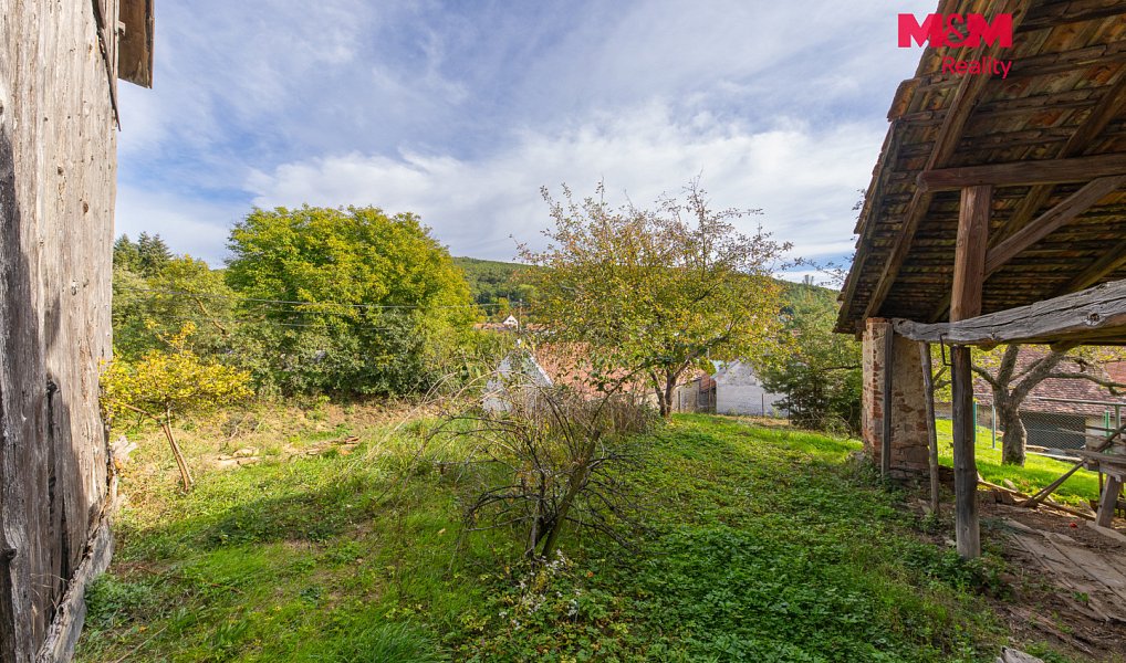 Prodej domu 120 m² s pozemkem 2 344 m², Lažany – náhled fotky 20