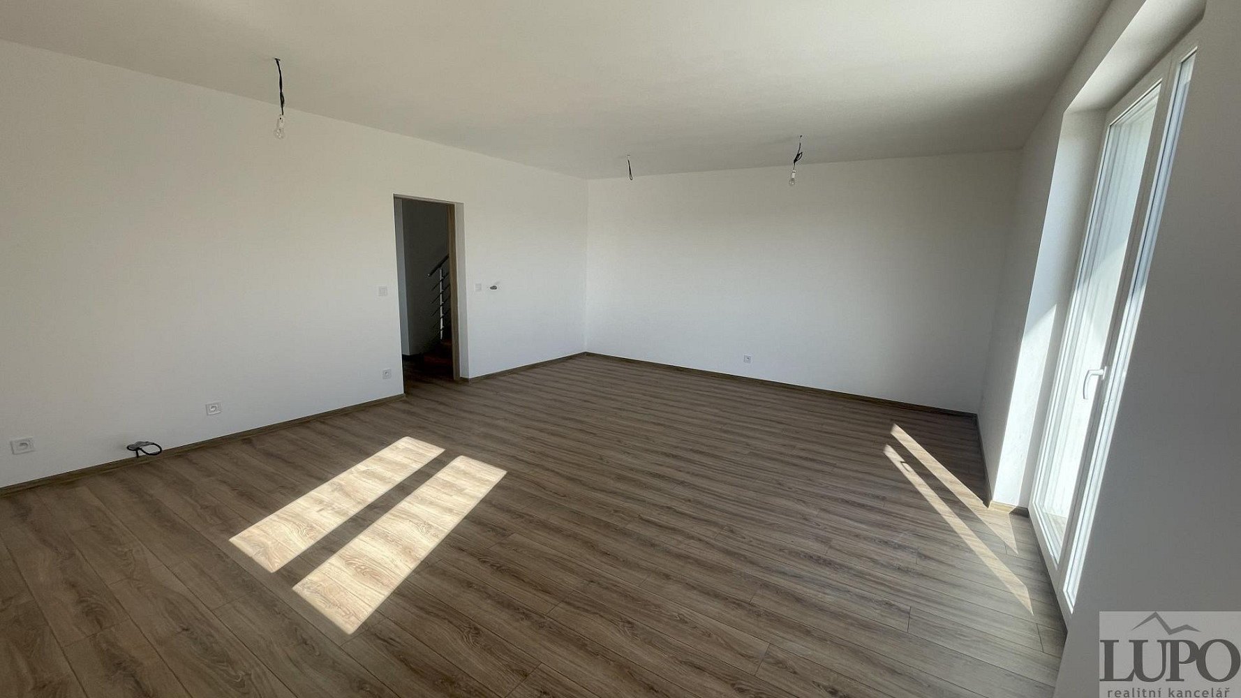 Prodej domu 128 m² s pozemkem 400 m² – fotografie 3