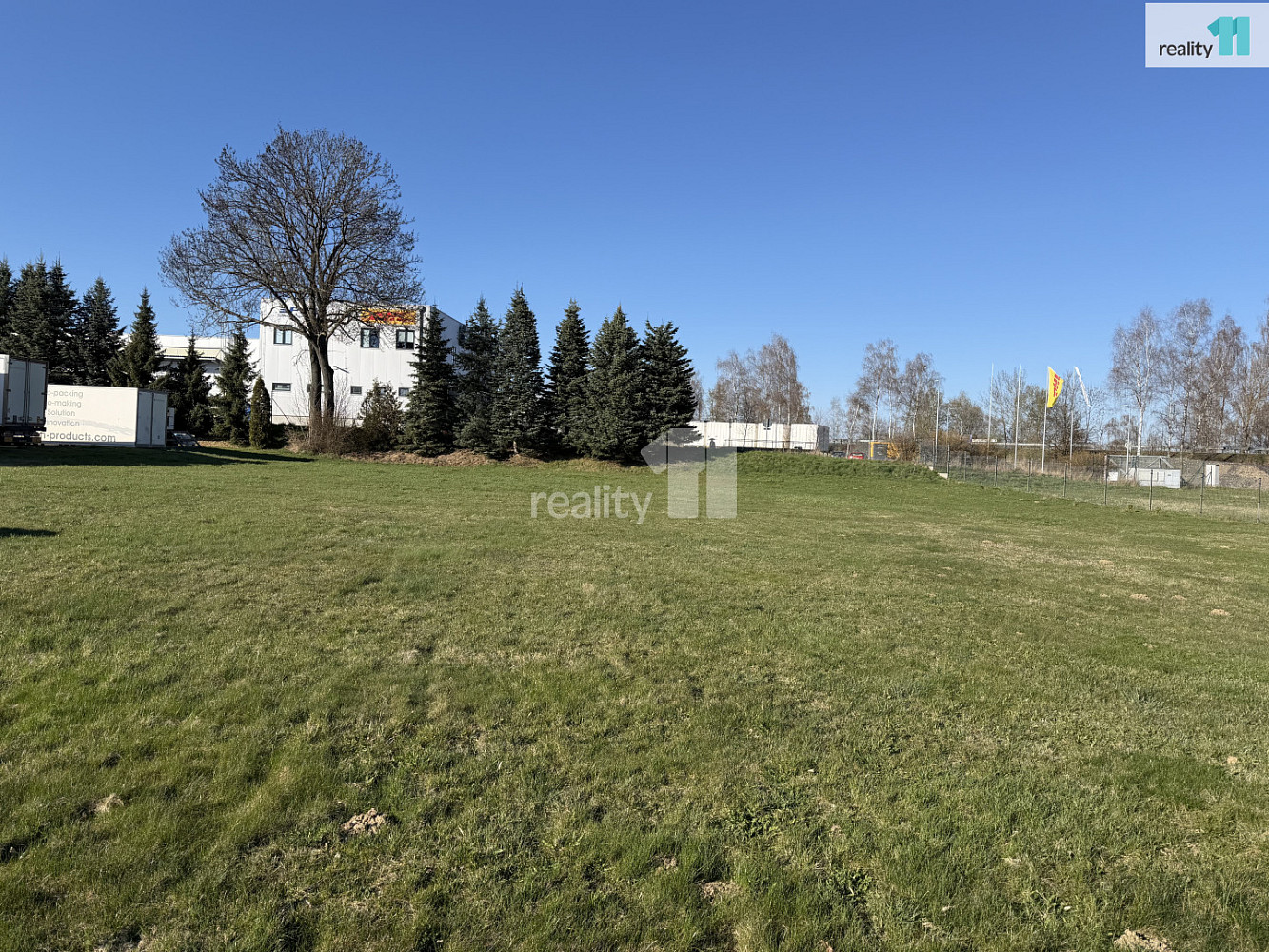 Prodej komerčního pozemku 2 833 m² — photo 2