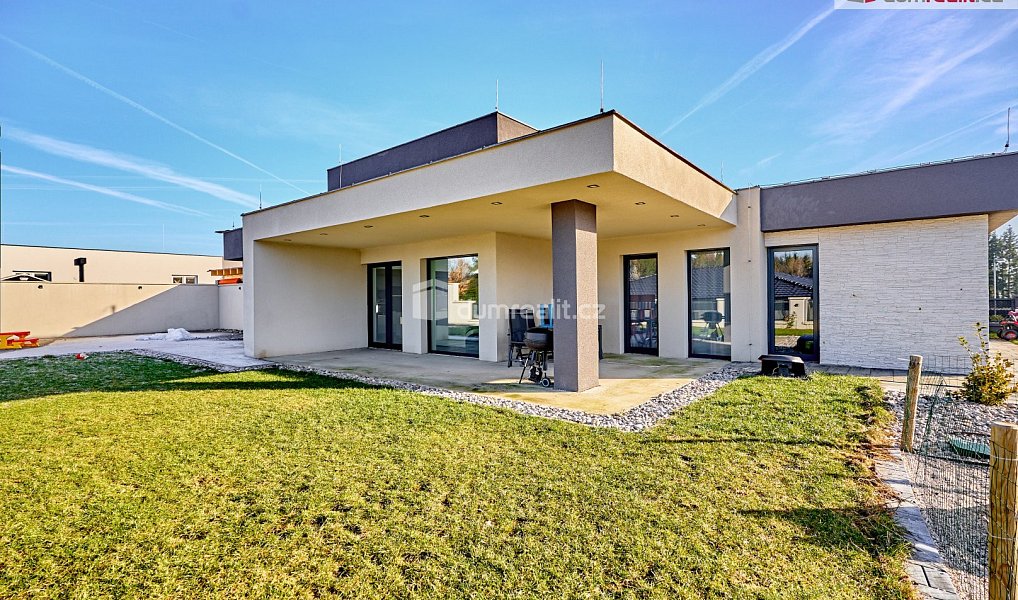 Prodej domu 136 m² s pozemkem 857 m², Nová Role – náhled fotky 26