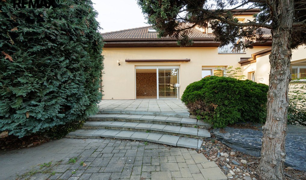 Prodej domu 520 m² s pozemkem 764 m², Roztoky – náhled fotky 5