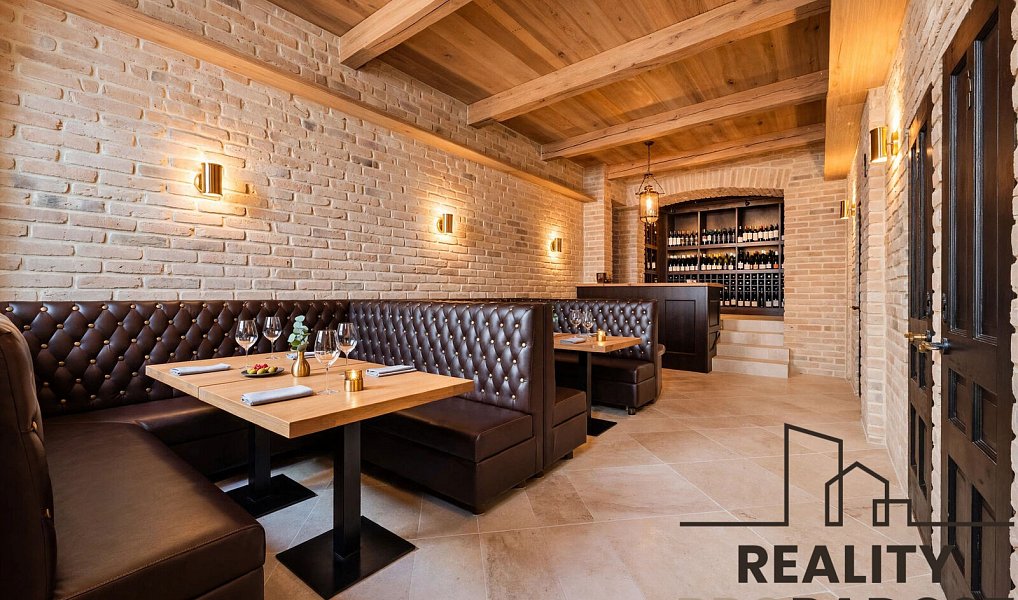 Prodej ubytovacího objektu 1 200 m², Znojmo – náhled fotky 18