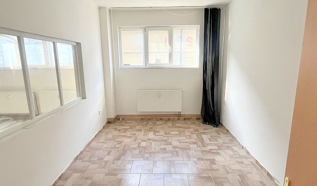 Pronájem skladovacích prostor 196 m², Kolín – náhled fotky 5
