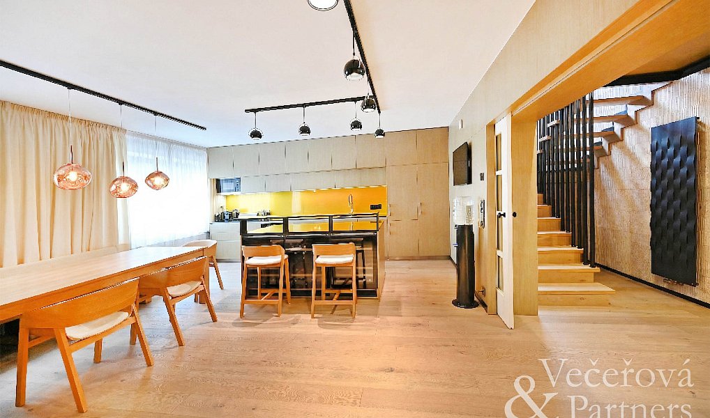 Prodej domu 310 m² s pozemkem 779 m², Popovičky – náhled fotky 8